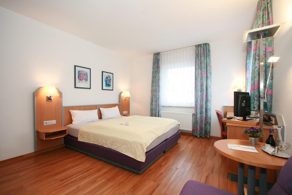 Hotel Ambiente Lich Exterior photo